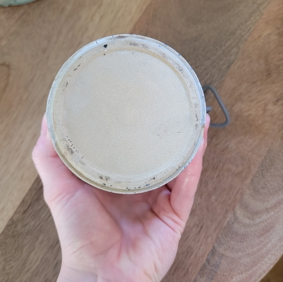 Vintage Blue and White Speckled Pottery Lidded Mini Crock Container - Picture 4 of 10